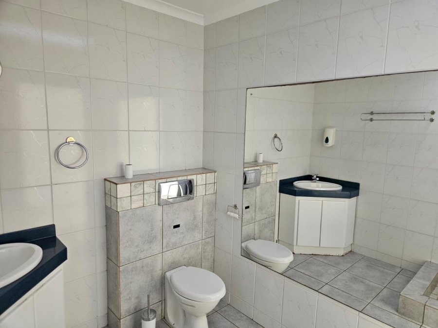 To Let 1 Bedroom Property for Rent in Plattekloof Western Cape